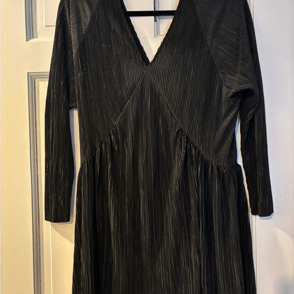 Zara Black Long Sleeve Ribbed Dress